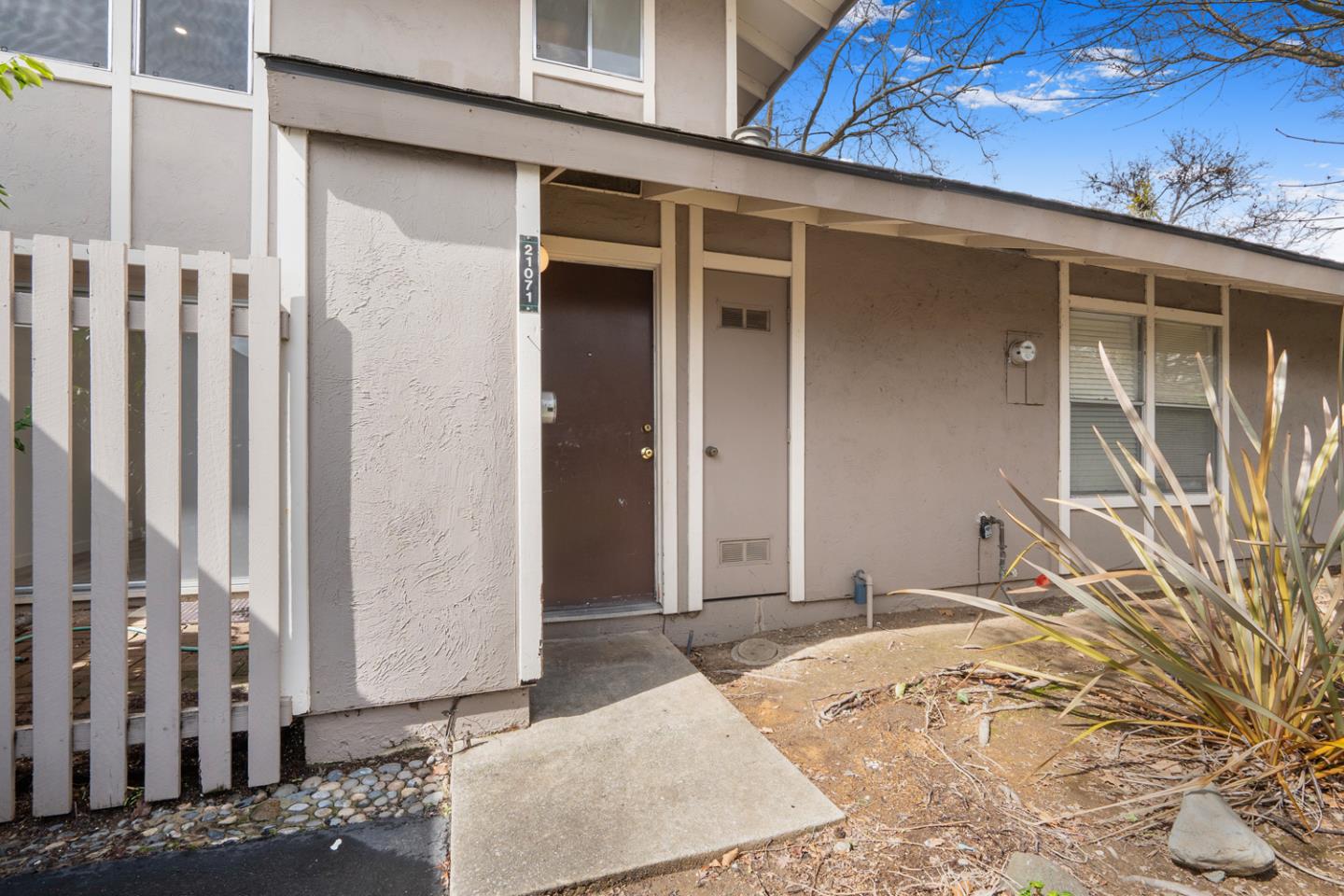 Detail Gallery Image 19 of 26 For 21071 Red Fir Ct, Cupertino,  CA 95014 - 2 Beds | 1/1 Baths