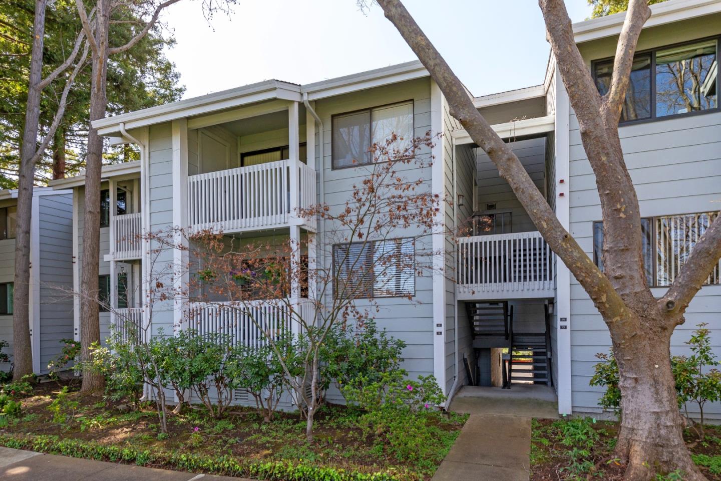 Detail Gallery Image 15 of 18 For 938 Clark Ave #11,  Mountain View,  CA 94040 - 2 Beds | 1 Baths