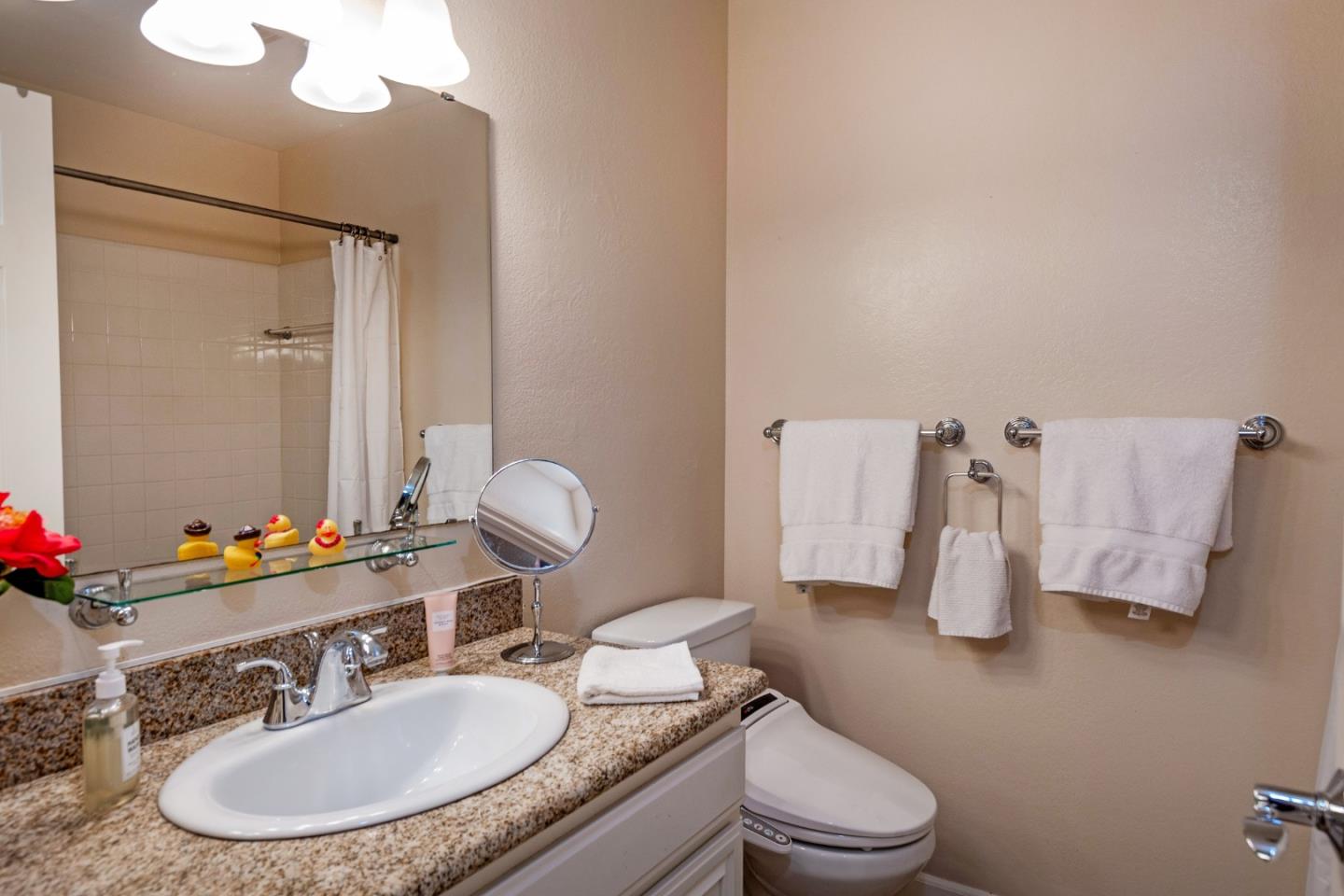 Detail Gallery Image 8 of 18 For 938 Clark Ave #11,  Mountain View,  CA 94040 - 2 Beds | 1 Baths