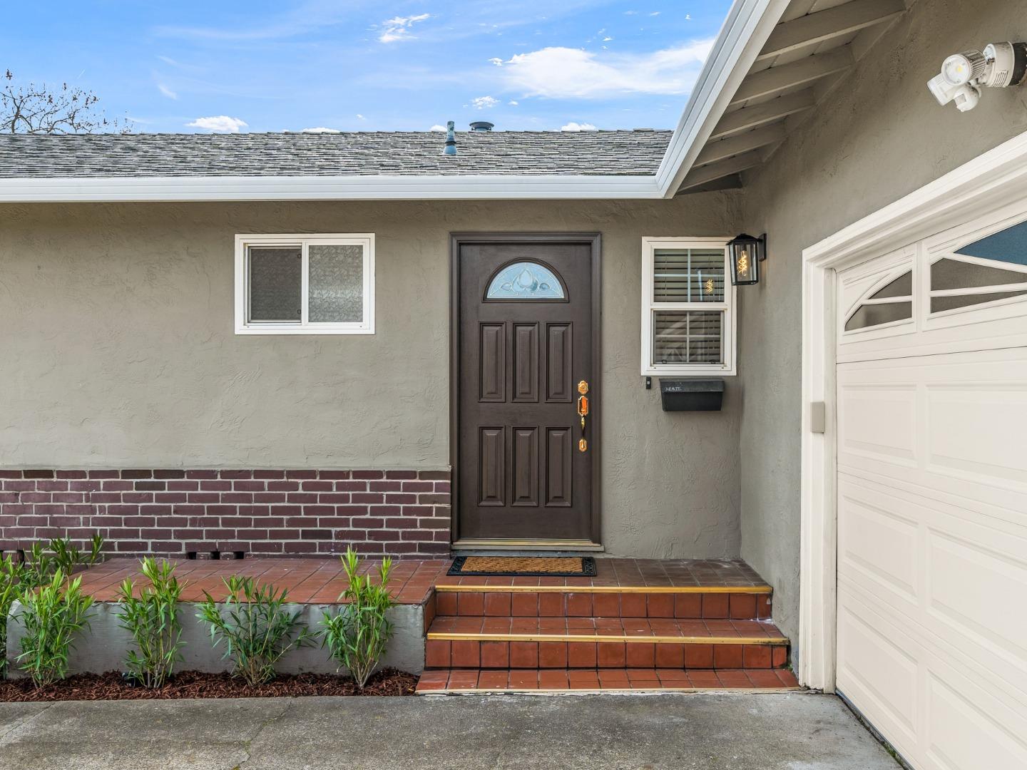 Detail Gallery Image 2 of 52 For 6337 Cloverhill Dr, San Jose,  CA 95120 - 3 Beds | 2 Baths