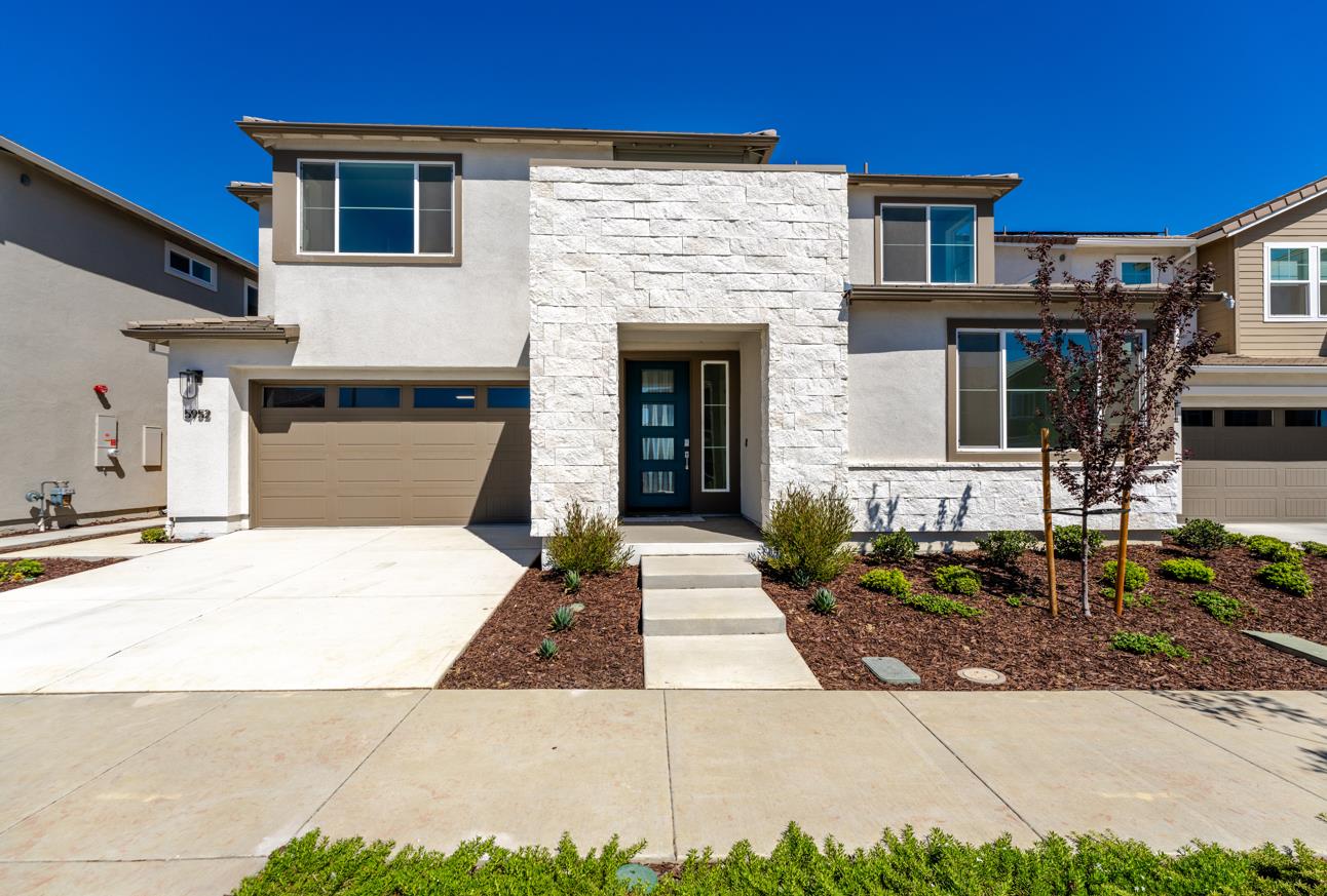 Detail Gallery Image 1 of 9 For 5952 Big Sky Dr, Fairfield,  CA 94533 - 4 Beds | 3/2 Baths