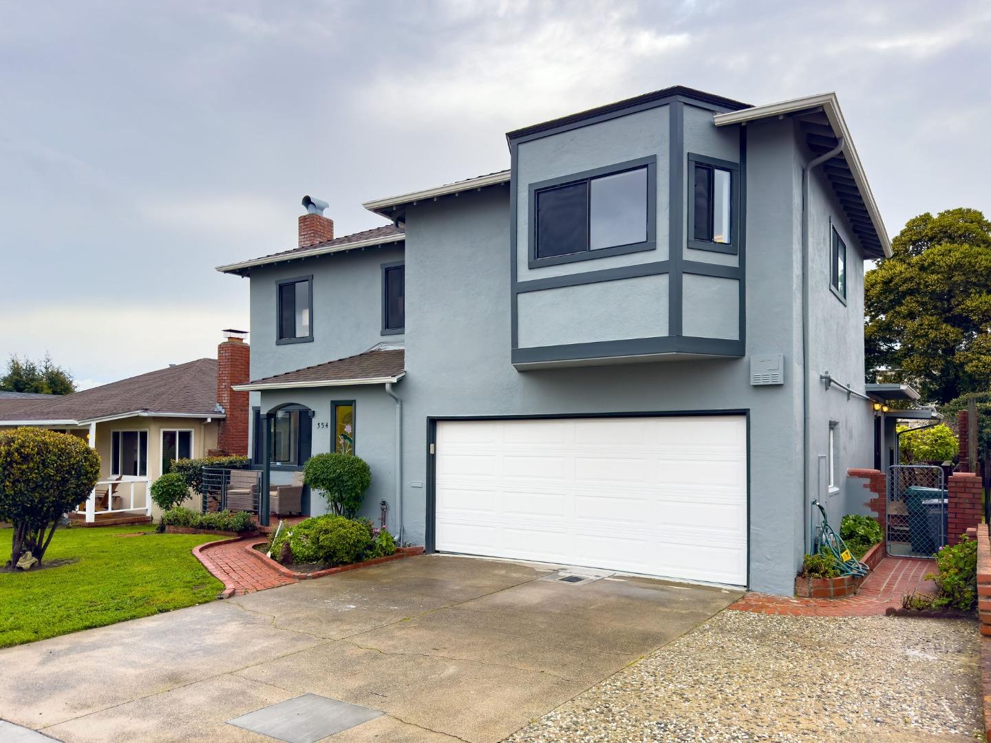 Photo of 554 Anita Ln in Millbrae, CA