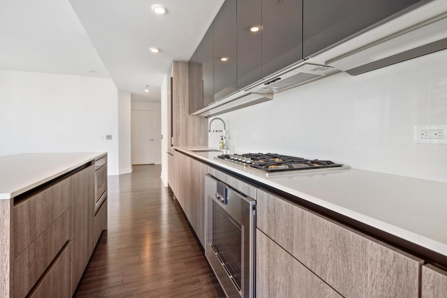Detail Gallery Image 11 of 35 For 201 Folsom St 25c,  San Francisco,  CA 94105 - 2 Beds | 2 Baths