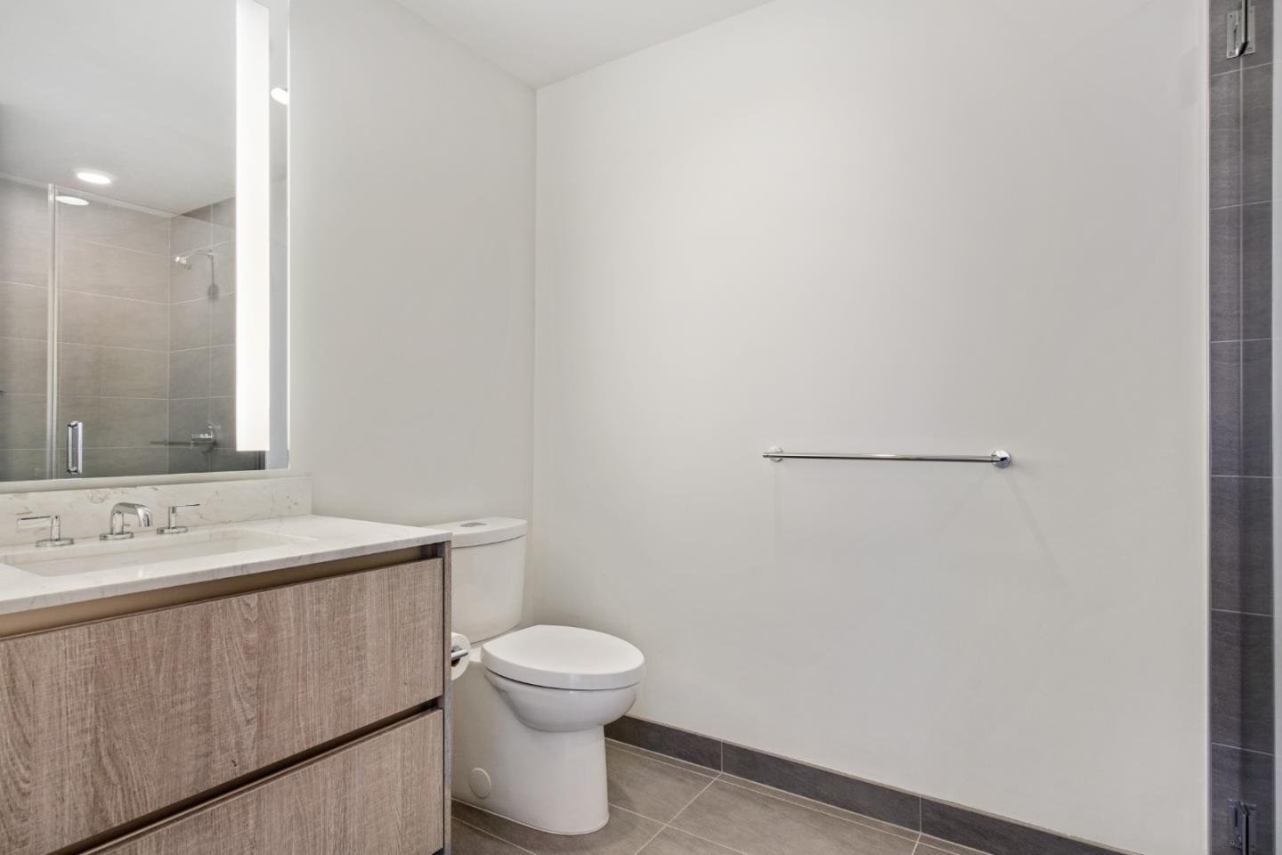 Detail Gallery Image 26 of 35 For 201 Folsom St 25c,  San Francisco,  CA 94105 - 2 Beds | 2 Baths