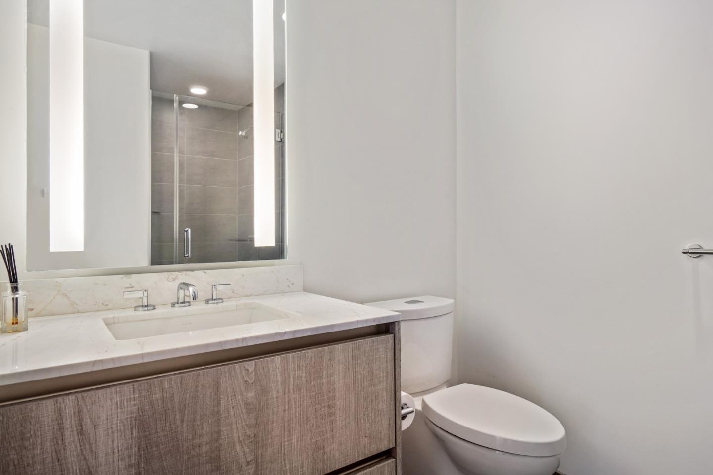Detail Gallery Image 27 of 35 For 201 Folsom St 25c,  San Francisco,  CA 94105 - 2 Beds | 2 Baths