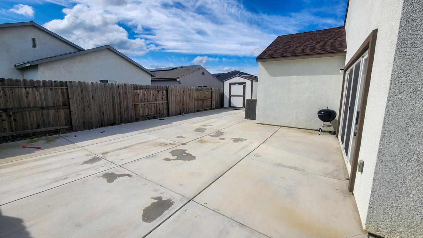 Detail Gallery Image 7 of 23 For 641 Mansfield Dr, Patterson,  CA 95363 - 3 Beds | 2 Baths