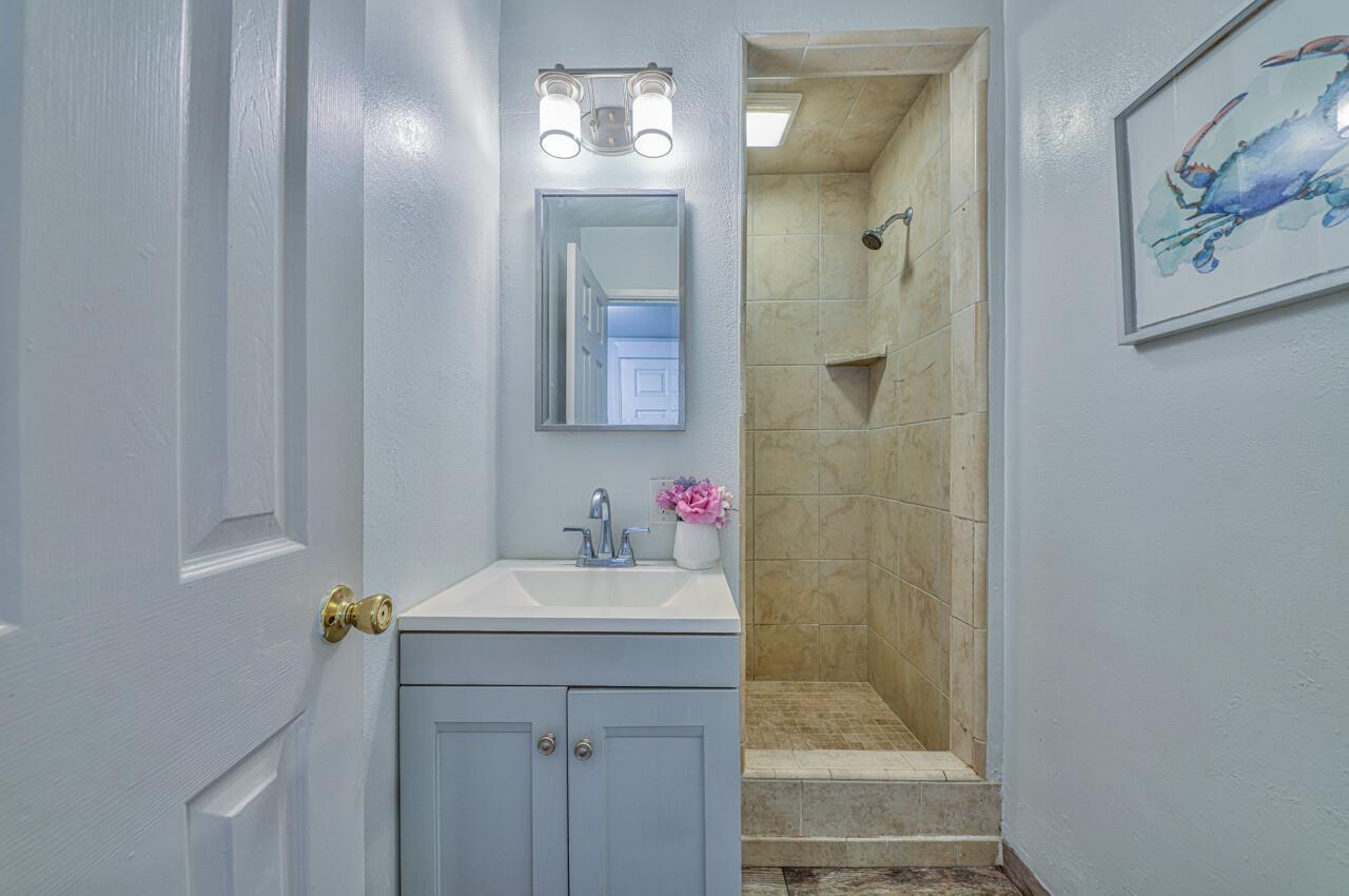 Detail Gallery Image 19 of 24 For 1213 Shafter Ave, Pacific Grove,  CA 93950 - 4 Beds | 1/1 Baths