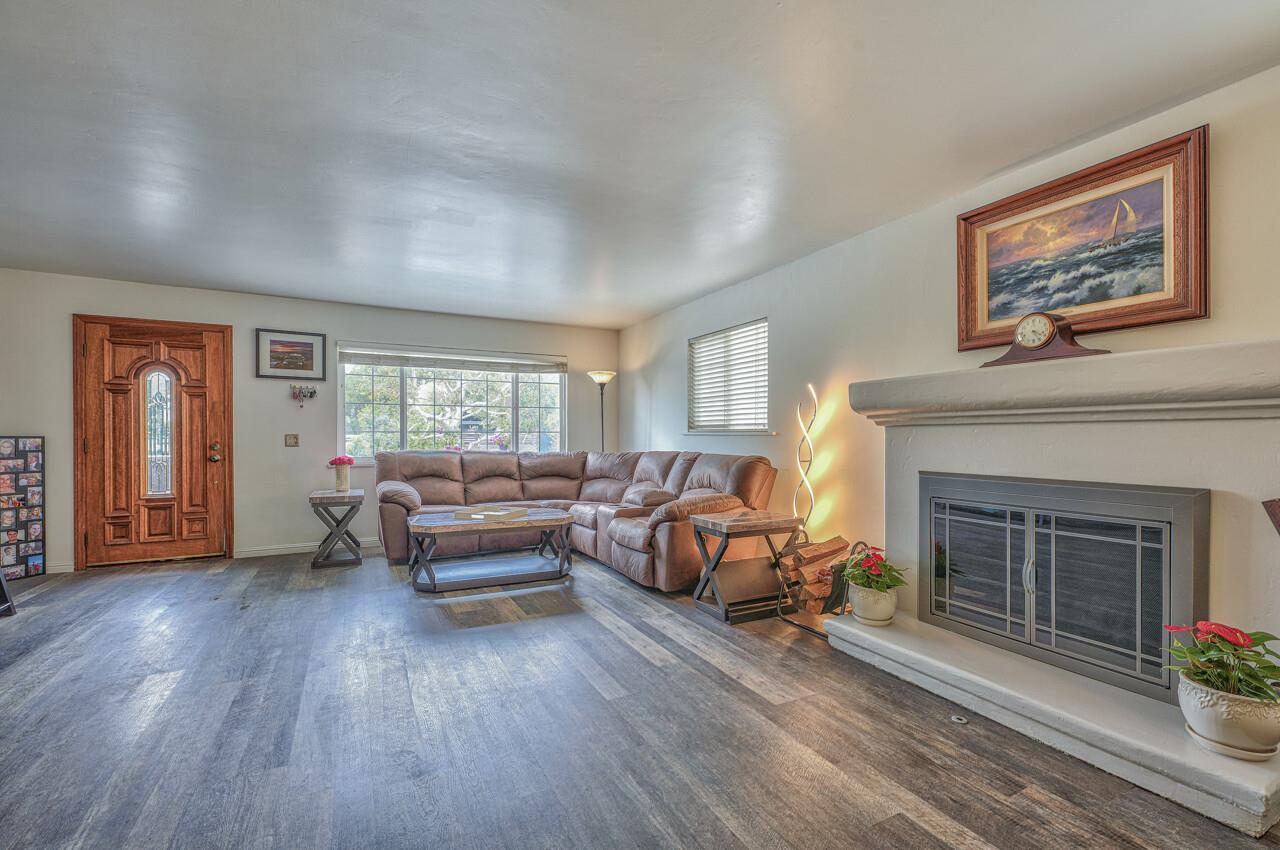 Detail Gallery Image 7 of 24 For 1213 Shafter Ave, Pacific Grove,  CA 93950 - 4 Beds | 2 Baths