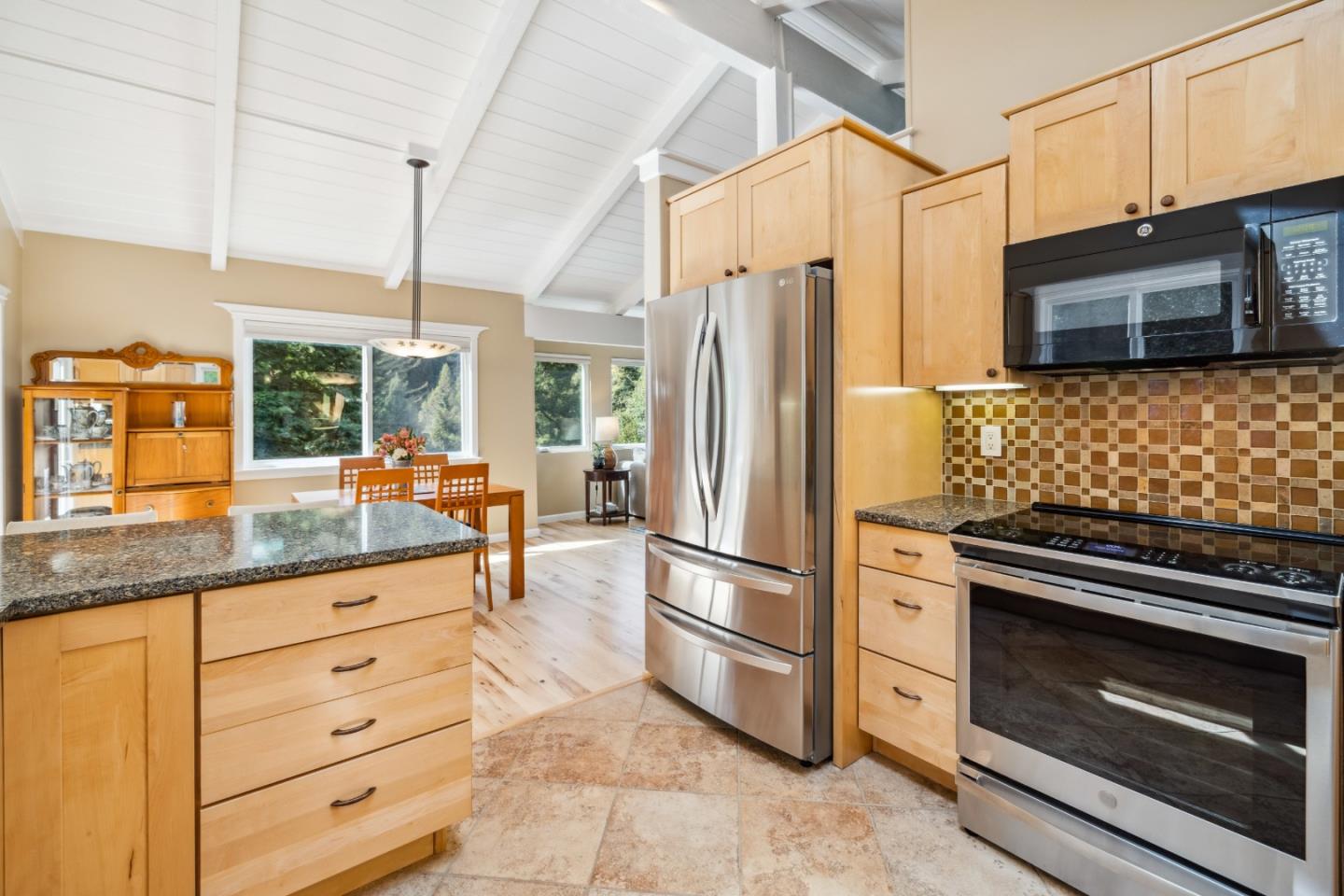 Detail Gallery Image 10 of 80 For 849 Burns Ave, Aptos,  CA 95003 - 3 Beds | 1/1 Baths