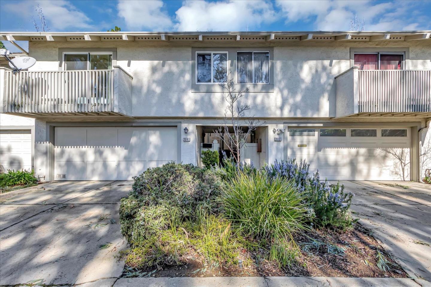 20141 Northwood Dr, Cupertino, CA 95014