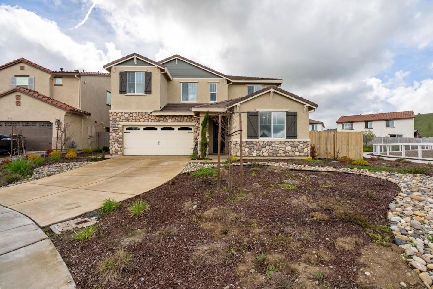 1095 Trailside Dr, San Juan Bautista, CA 95045