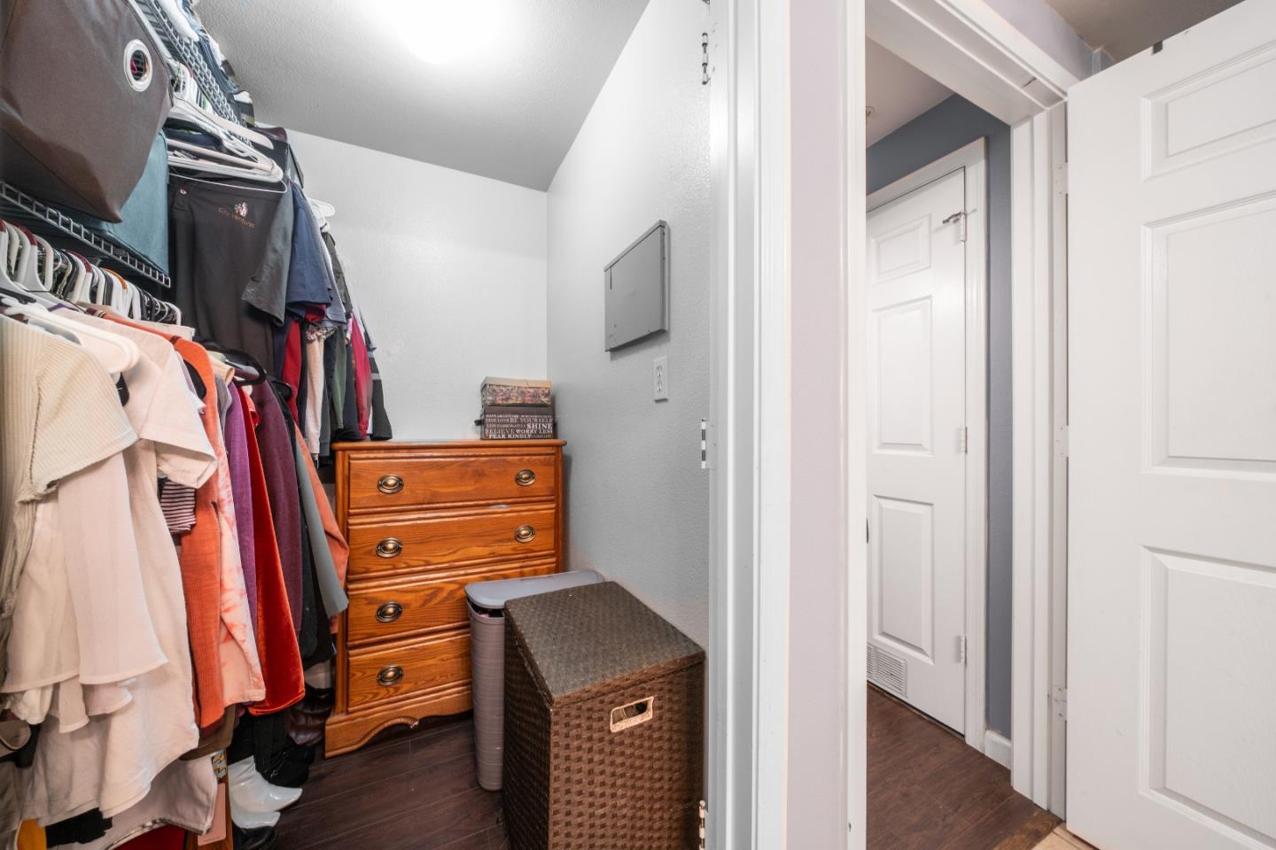 Detail Gallery Image 12 of 26 For 1060 S 3rd St #201,  San Jose,  CA 95112 - 1 Beds | 1 Baths