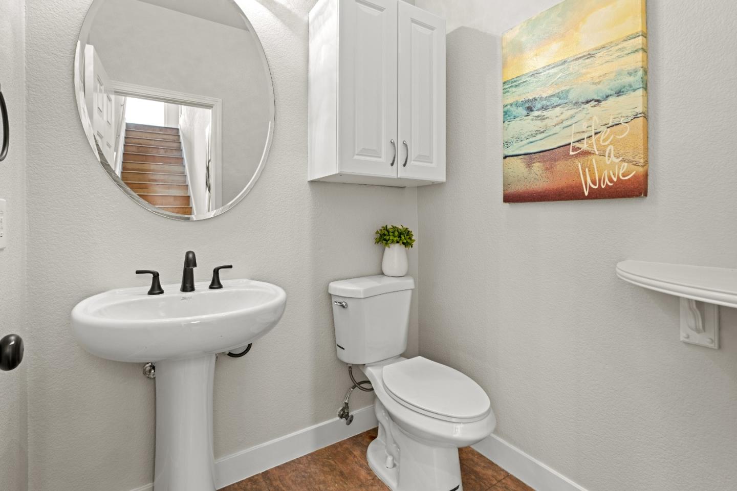 Detail Gallery Image 20 of 32 For 303 Saturn Ter, Sunnyvale,  CA 94086 - 3 Beds | 2/1 Baths