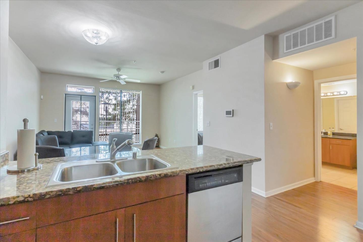 Detail Gallery Image 15 of 33 For 1060 S 3rd St #139,  San Jose,  CA 95112 - 1 Beds | 1 Baths