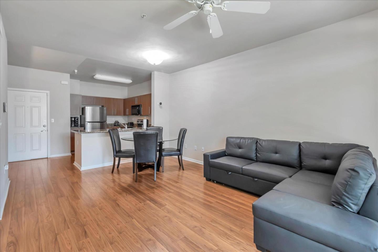 Detail Gallery Image 9 of 33 For 1060 S 3rd St #139,  San Jose,  CA 95112 - 1 Beds | 1 Baths