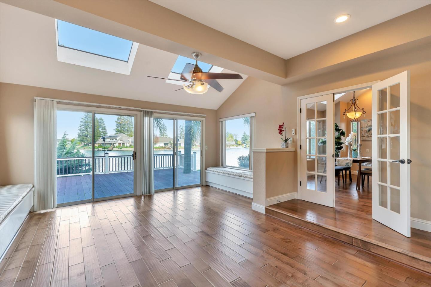 Detail Gallery Image 27 of 69 For 5734 Turtle Valley Dr, Stockton,  CA 95207 - 4 Beds | 4 Baths