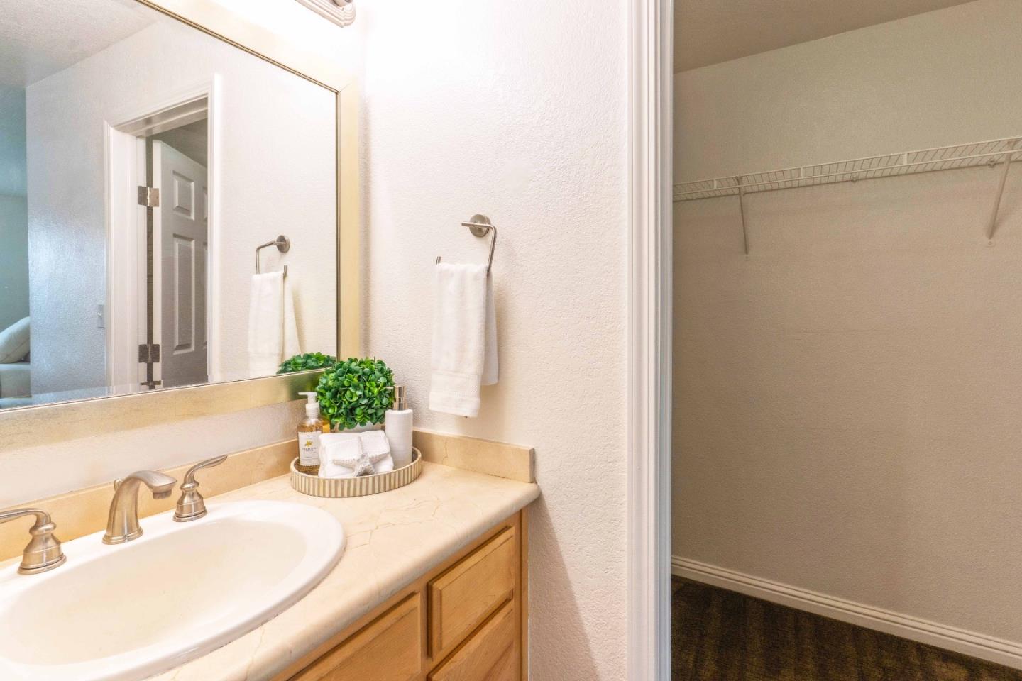 Detail Gallery Image 25 of 39 For 133 Monte Verano Ct, San Jose,  CA 95116 - 2 Beds | 1 Baths