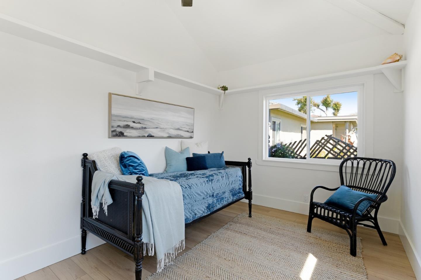 Detail Gallery Image 13 of 44 For 410 Plateau Ave, Santa Cruz,  CA 95060 - 4 Beds | 1 Baths