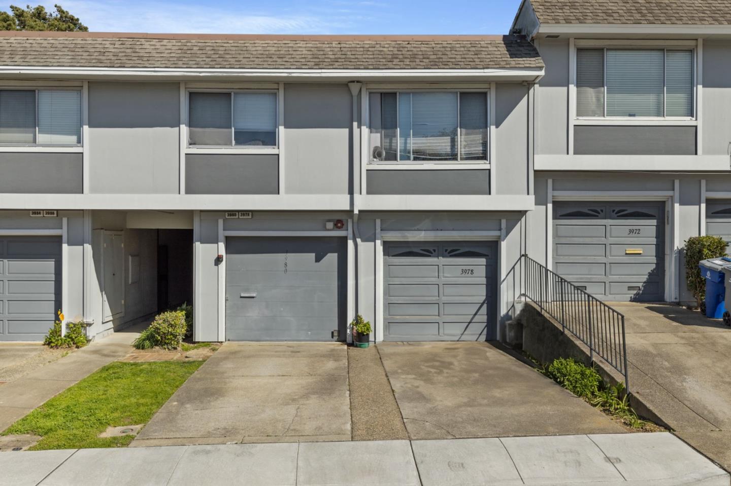 Detail Gallery Image 1 of 1 For 3978 Geddes Ct 89a,  South San Francisco,  CA 94080 - 3 Beds | 1/1 Baths