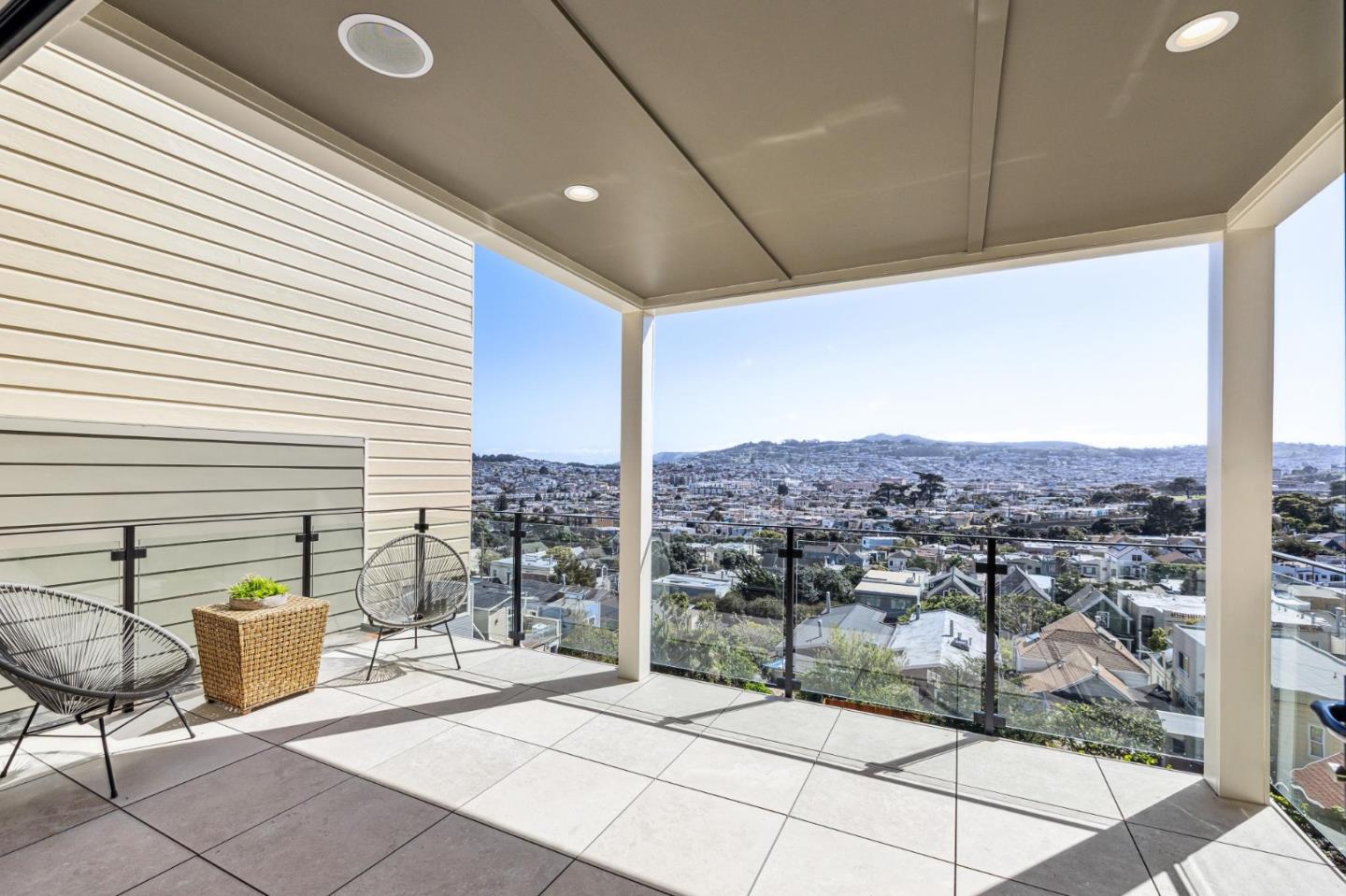 Detail Gallery Image 41 of 98 For 323 Monterey Blvd, San Francisco,  CA 94131 - 4 Beds | 3/2 Baths