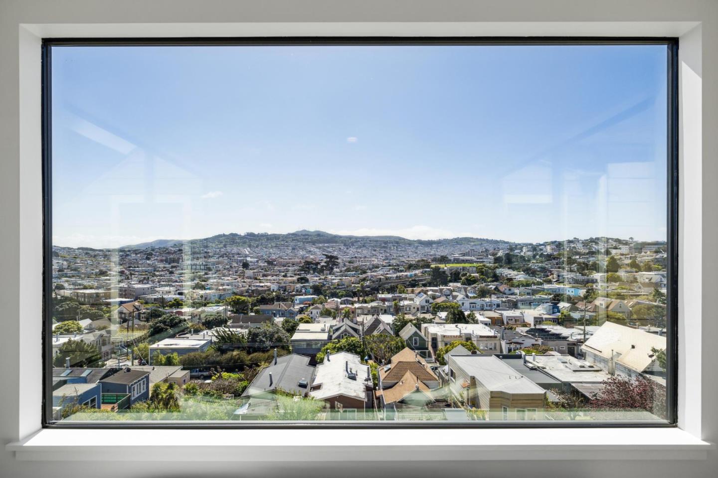 Detail Gallery Image 53 of 98 For 323 Monterey Blvd, San Francisco,  CA 94131 - 4 Beds | 3/2 Baths
