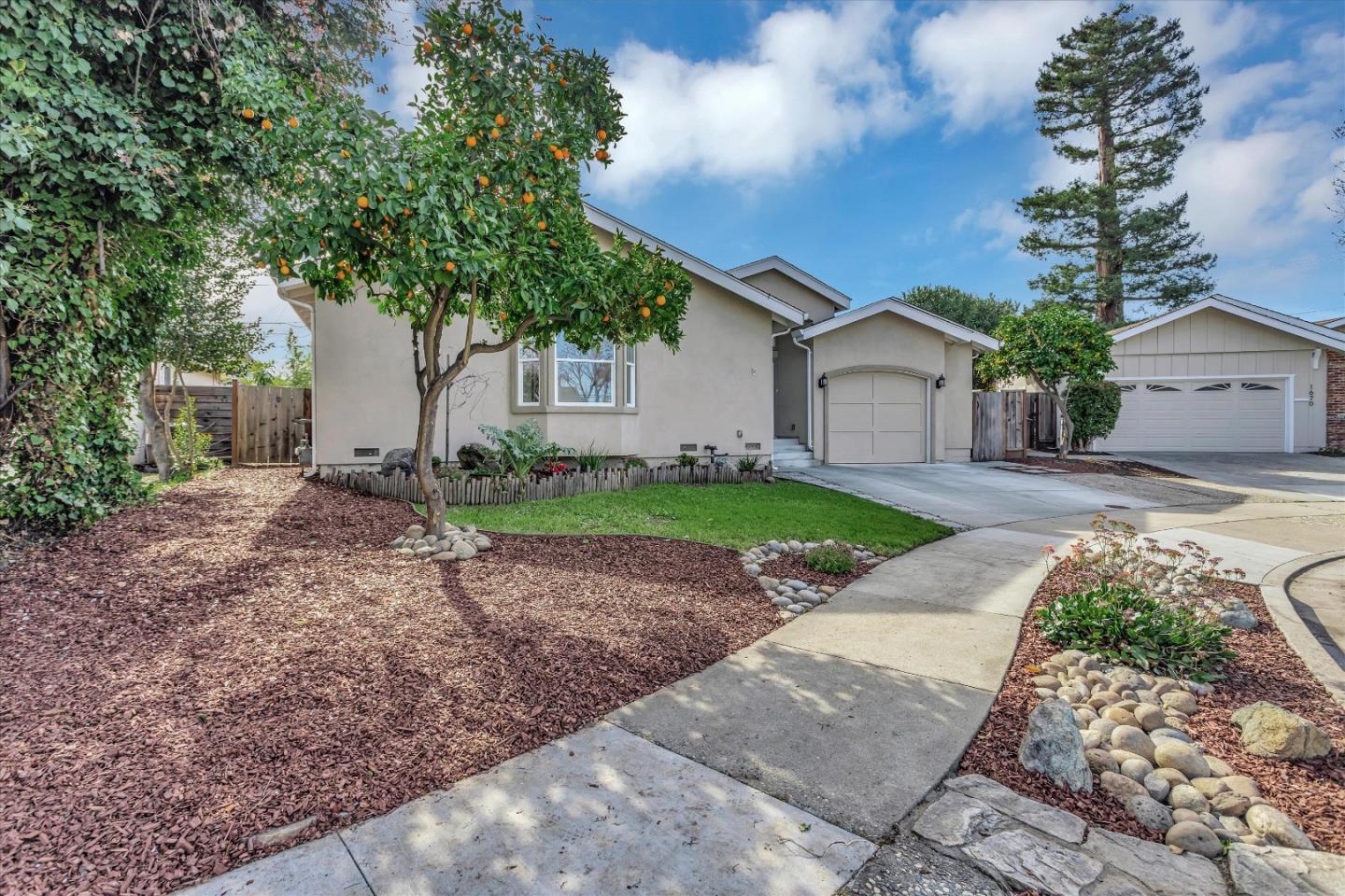 Detail Gallery Image 1 of 1 For 1660 Calado Ct, Campbell,  CA 95008 - 4 Beds | 2/1 Baths