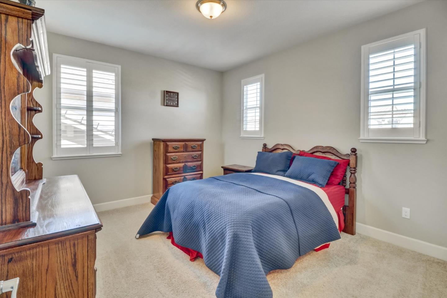 Detail Gallery Image 21 of 43 For 328 Crestview Cir, Daly City,  CA 94015 - 5 Beds | 4 Baths