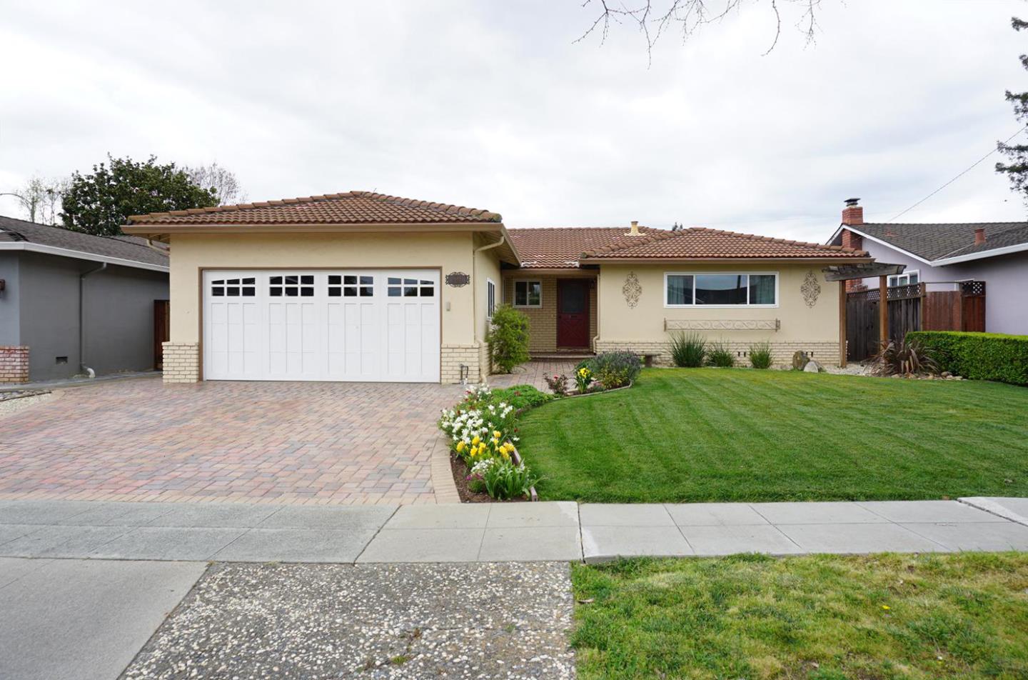 Detail Gallery Image 1 of 1 For 1688 Andalusia Way, San Jose,  CA 95125 - 3 Beds | 2/1 Baths