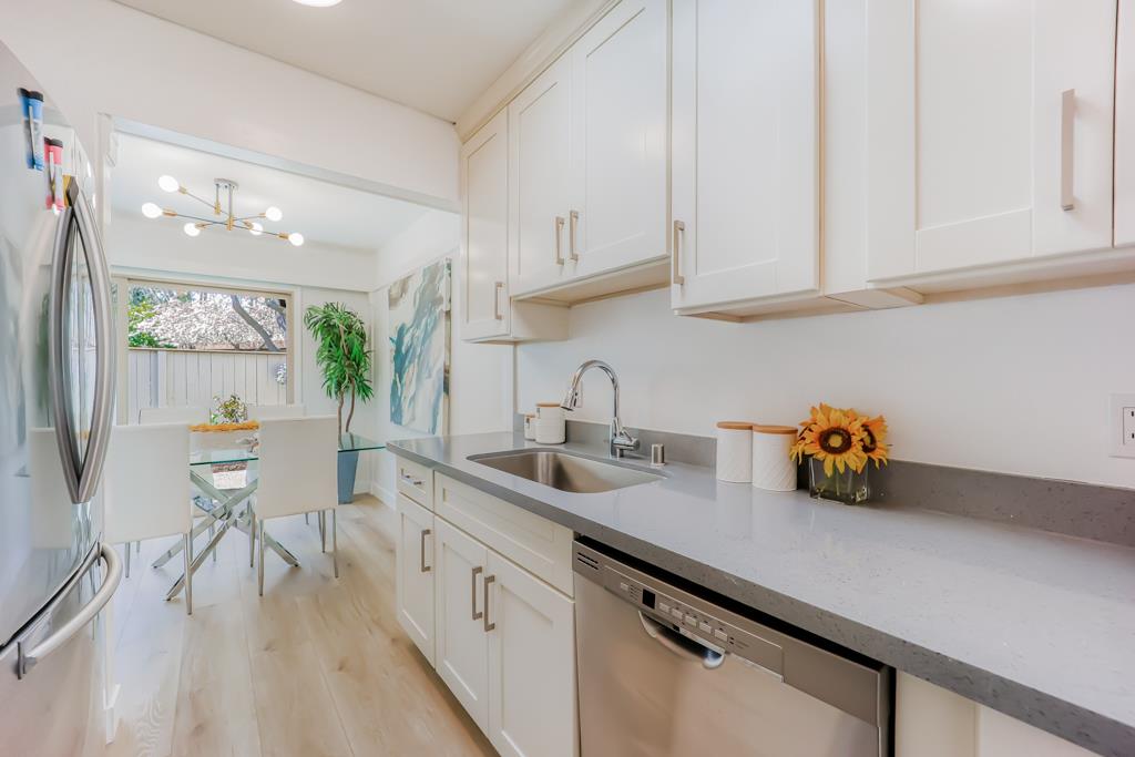 Detail Gallery Image 27 of 55 For 500 W Middlefield Rd #63,  Mountain View,  CA 94043 - 1 Beds | 1 Baths