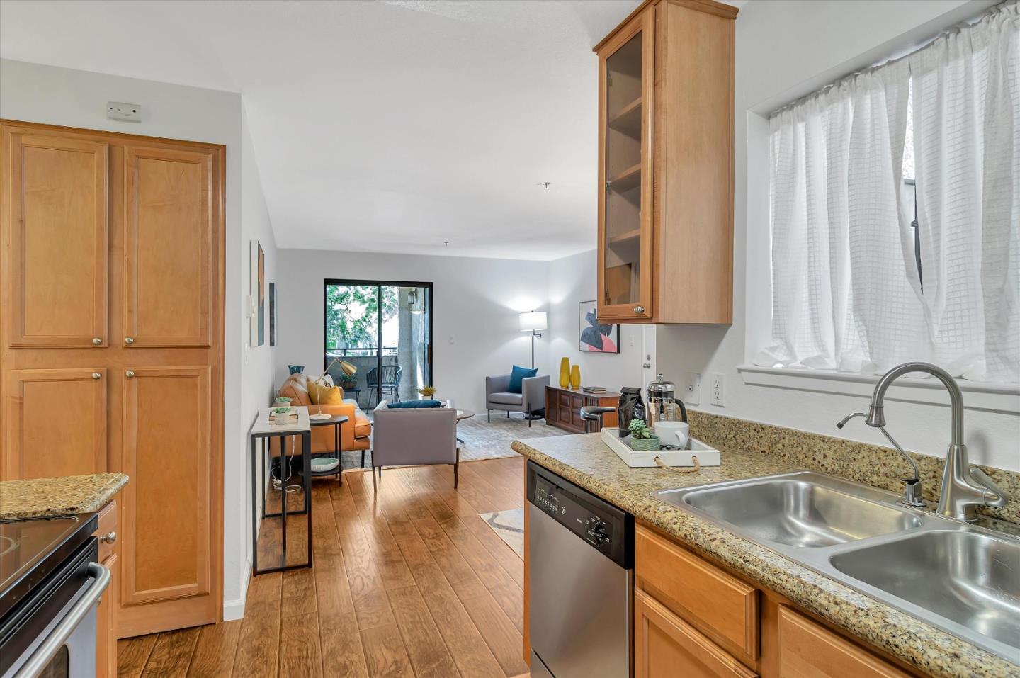 Detail Gallery Image 8 of 24 For 880 E Fremont Ave #202,  Sunnyvale,  CA 94087 - 1 Beds | 1 Baths