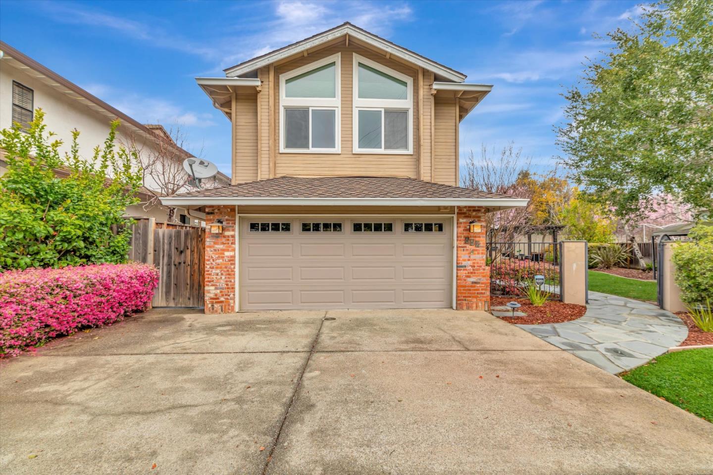 Detail Gallery Image 1 of 1 For 657 Regas Dr, Campbell,  CA 95008 - 4 Beds | 2/1 Baths