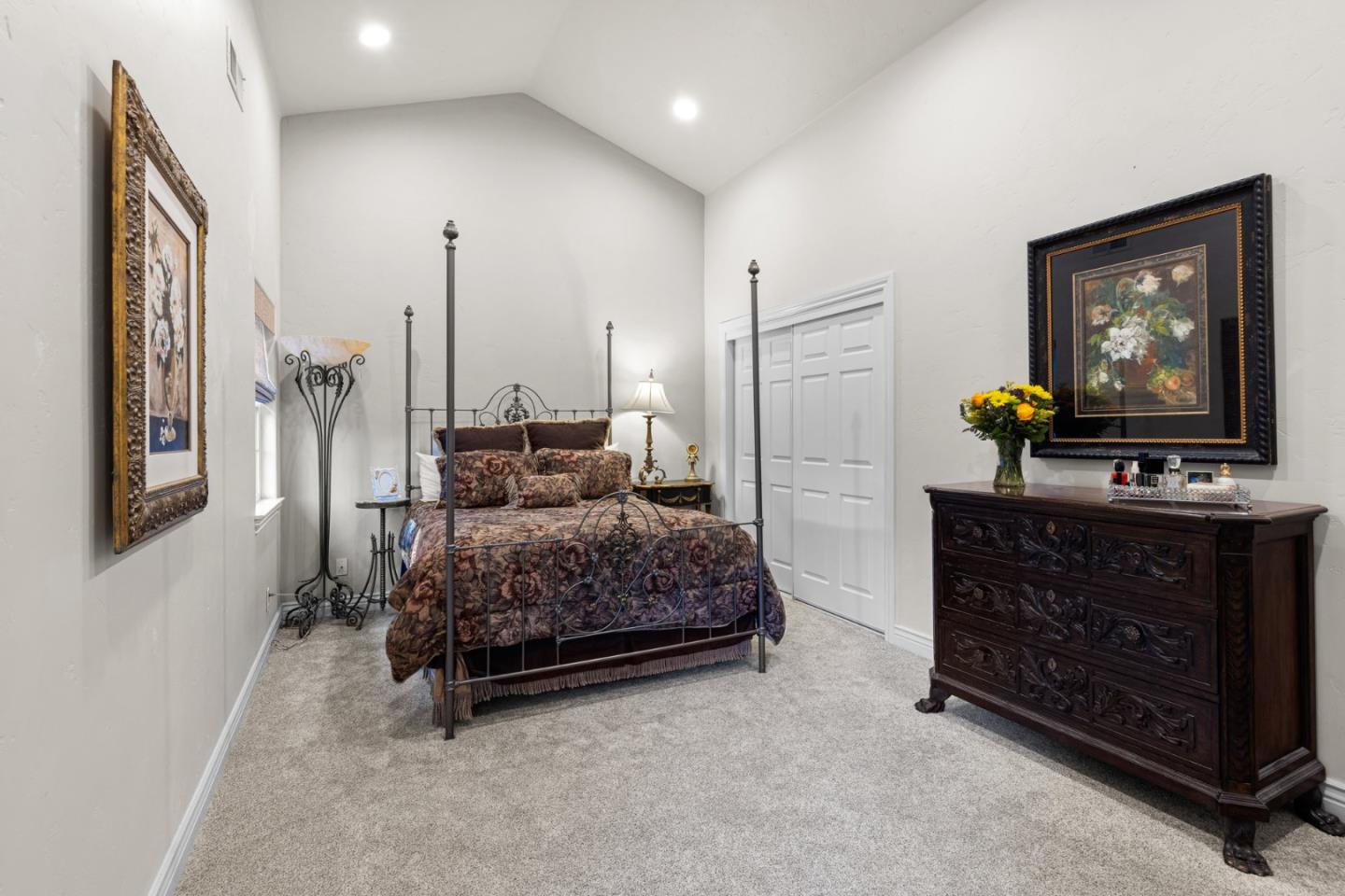 Detail Gallery Image 18 of 63 For 7831 Santa Theresa Dr, Gilroy,  CA 95020 - 4 Beds | 2/1 Baths