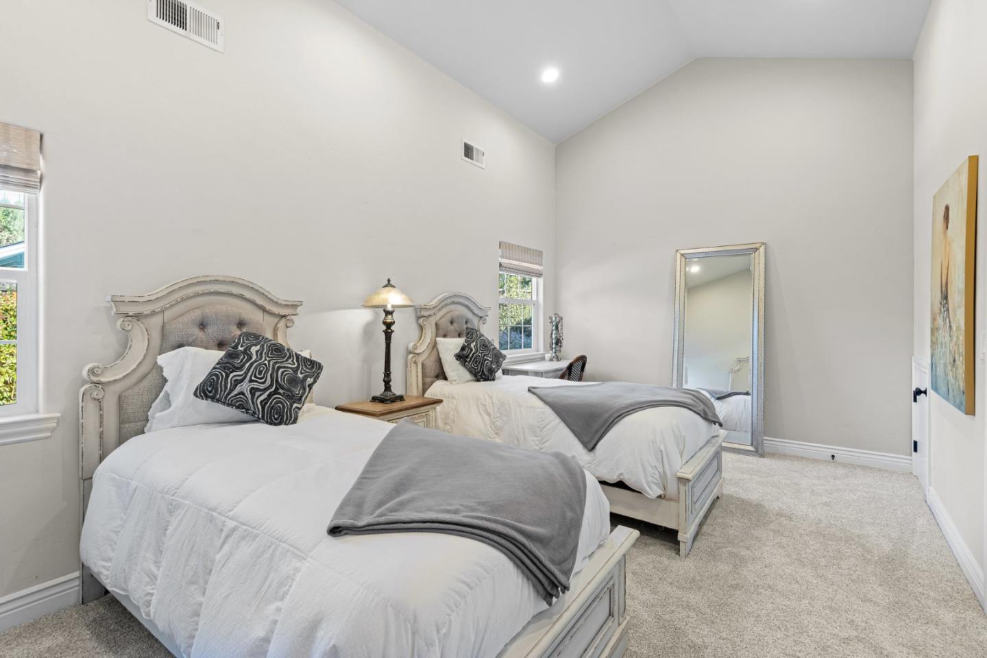 Detail Gallery Image 21 of 63 For 7831 Santa Theresa Dr, Gilroy,  CA 95020 - 4 Beds | 2/1 Baths