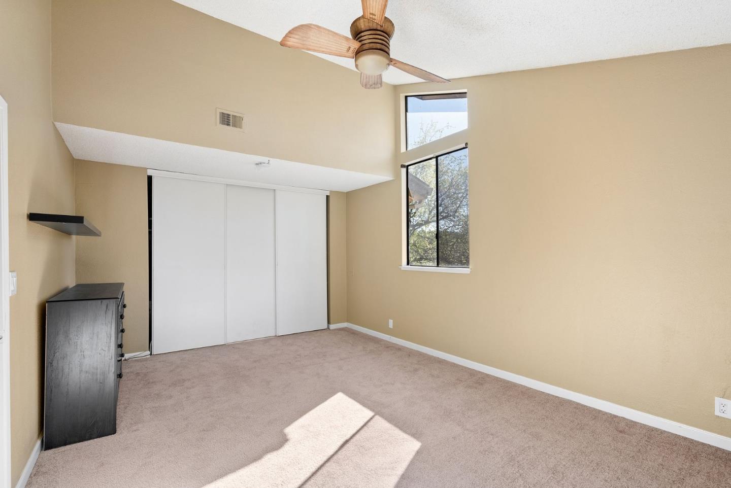 Detail Gallery Image 21 of 34 For 1116 Holmes Way, Hayward,  CA 94541 - 3 Beds | 2/1 Baths