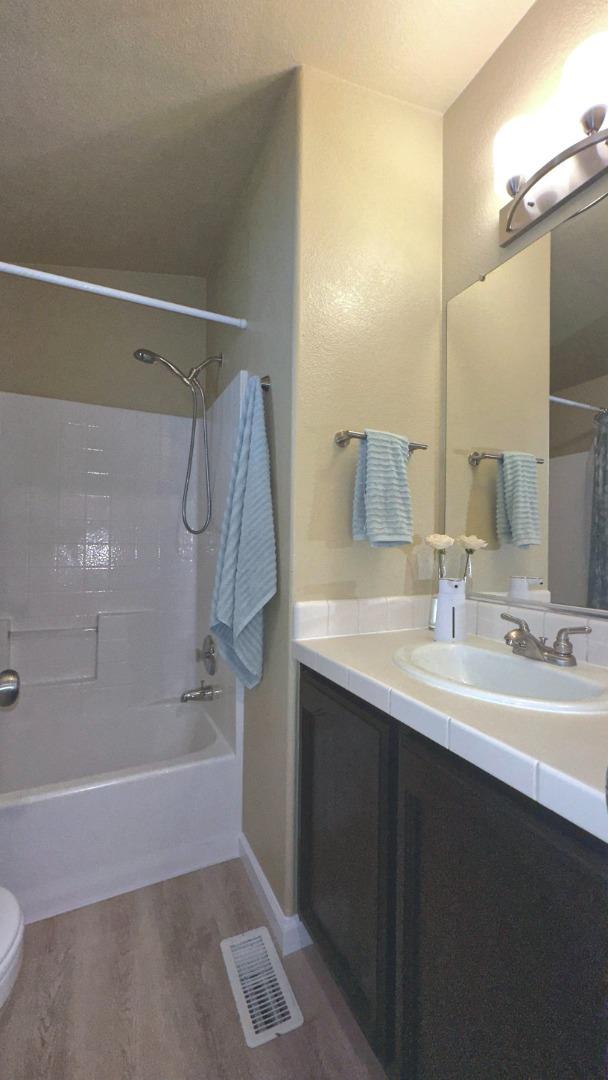 Detail Gallery Image 13 of 27 For 191 E El Camino Real #255,  Mountain View,  CA 94040 - 2 Beds | 2 Baths