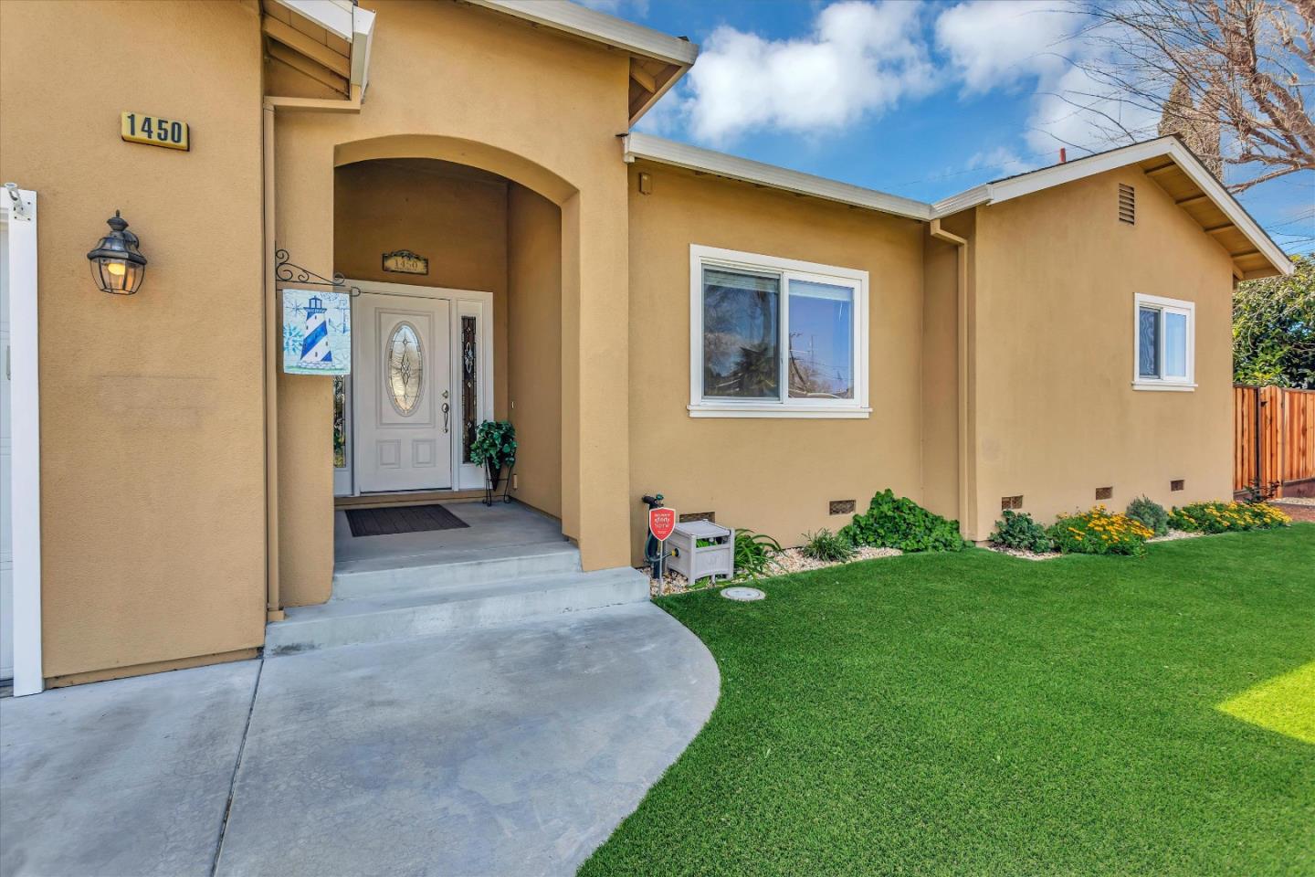 Detail Gallery Image 4 of 48 For 1450 Mercury Ct, Milpitas,  CA 95035 - 3 Beds | 2/1 Baths