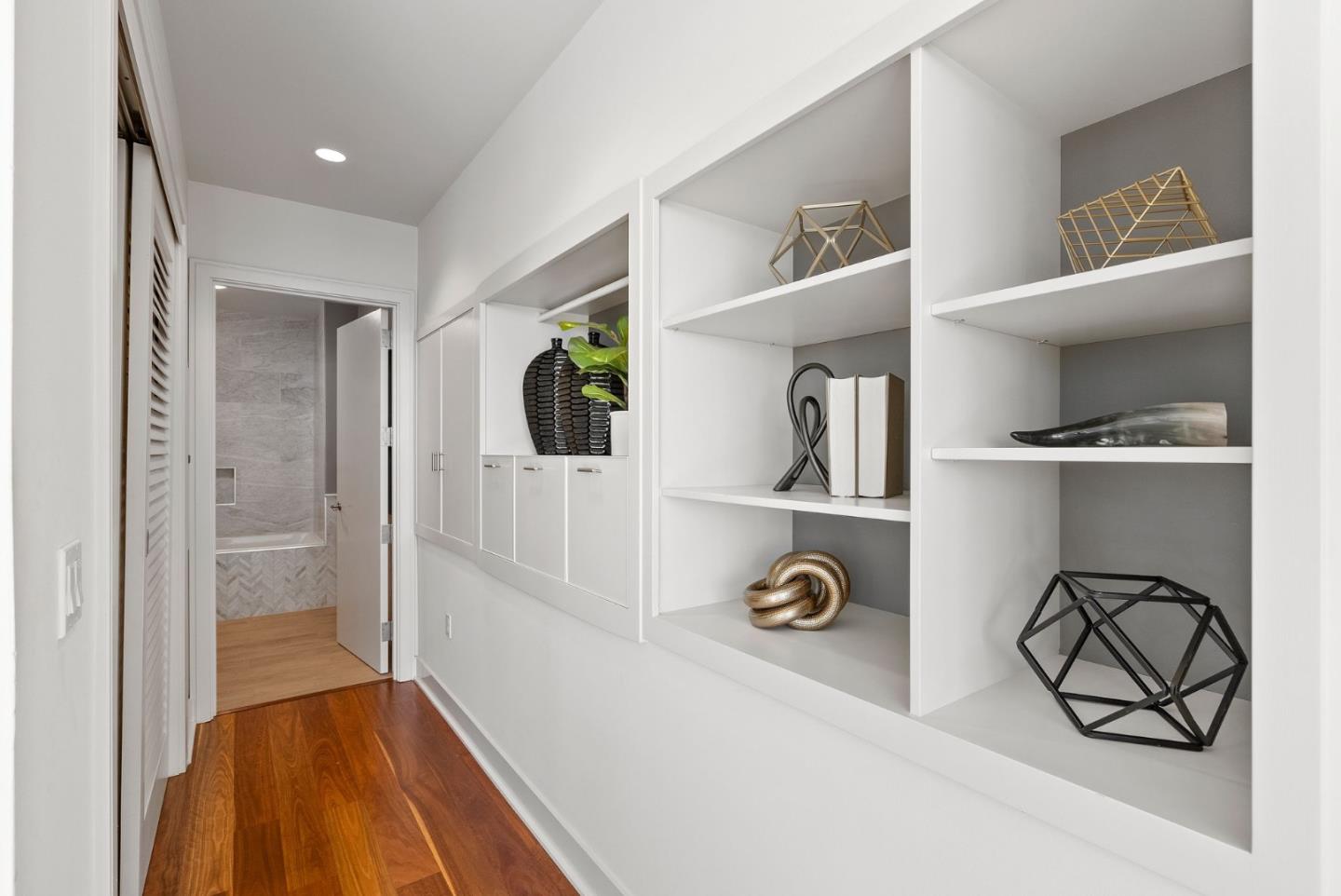 Detail Gallery Image 7 of 36 For 239 Brannan St 18e,  San Francisco,  CA 94107 - 2 Beds | 2 Baths