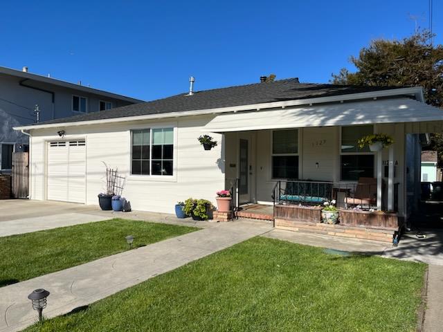 1129 E Cliff Dr, Santa Cruz, CA 95062