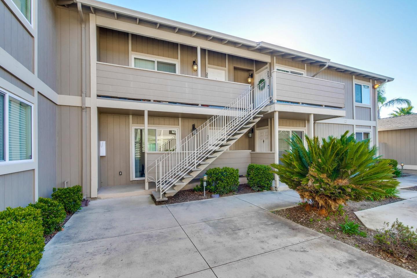 Detail Gallery Image 1 of 1 For 4970 Cherry Ave #113,  San Jose,  CA 95118 - 2 Beds | 1/1 Baths