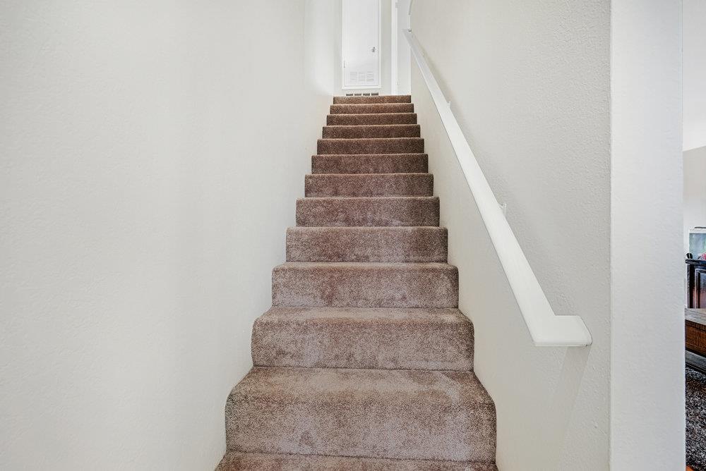 Detail Gallery Image 13 of 32 For 801 Nash Rd #B9,  Hollister,  CA 95023 - 2 Beds | 1/1 Baths