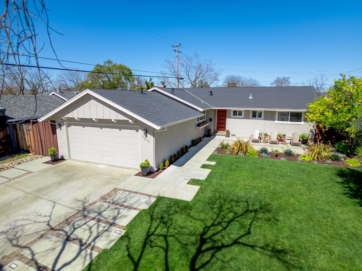 Detail Gallery Image 1 of 1 For 1717 Peony Ln, San Jose,  CA 95124 - 3 Beds | 2 Baths