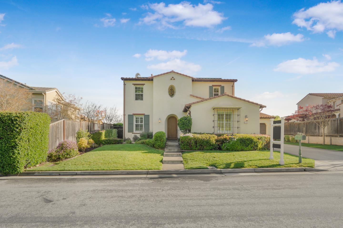 Detail Gallery Image 1 of 63 For 7180 Eagle Ridge Dr, Gilroy,  CA 95020 - 4 Beds | 3/1 Baths