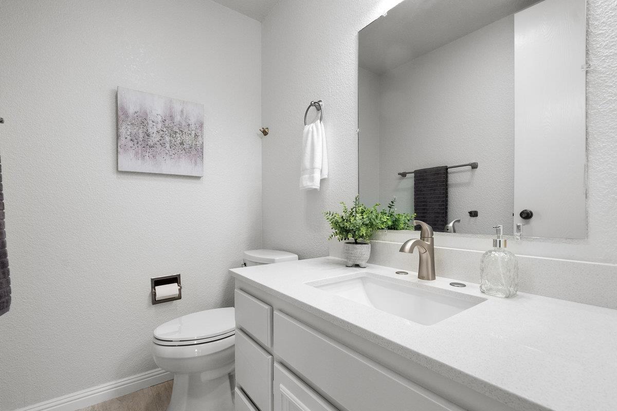 Detail Gallery Image 24 of 34 For 1396 El Camino Real #301,  Millbrae,  CA 94030 - 3 Beds | 2/1 Baths