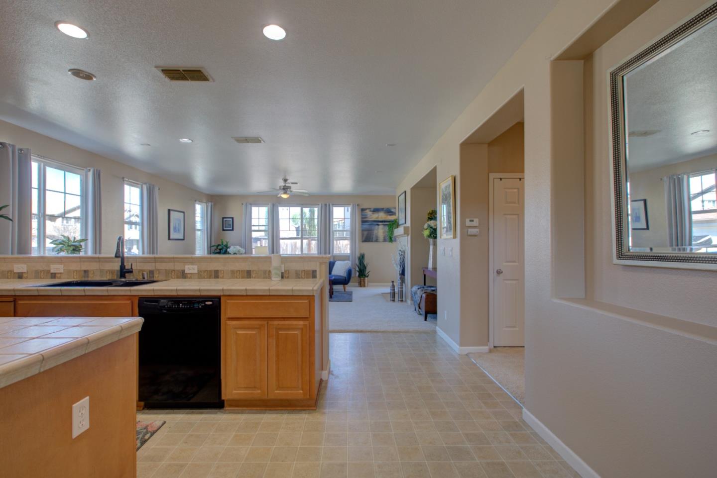 Detail Gallery Image 13 of 54 For 9199 Fairway Ct, Patterson,  CA 95363 - 3 Beds | 2/1 Baths