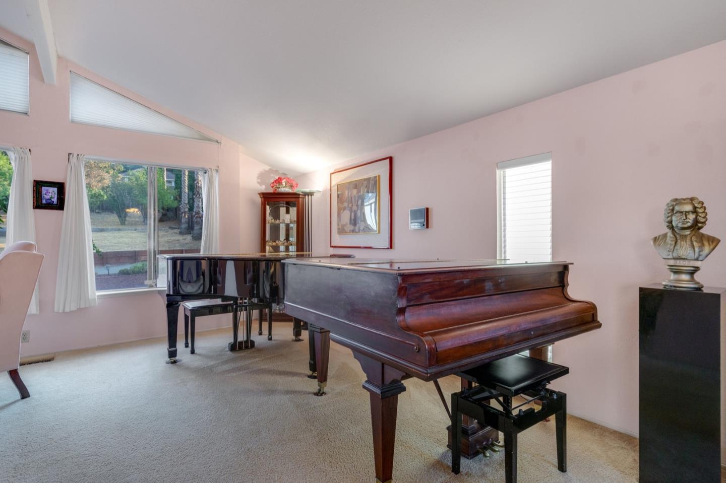 Detail Gallery Image 14 of 46 For 15055 Blossom Hill Rd, Los Gatos,  CA 95032 - 4 Beds | 2/1 Baths