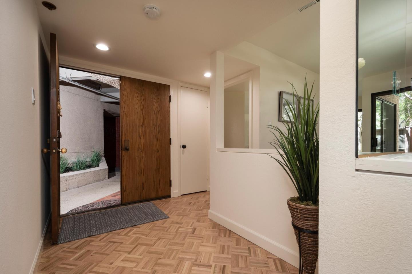 Detail Gallery Image 5 of 48 For 35 9th Ave #3,  San Mateo,  CA 94401 - 2 Beds | 2 Baths