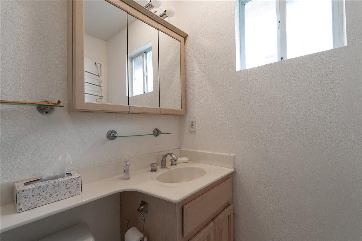Detail Gallery Image 19 of 33 For 1730 Waring St, Seaside,  CA 93955 - 4 Beds | 2 Baths