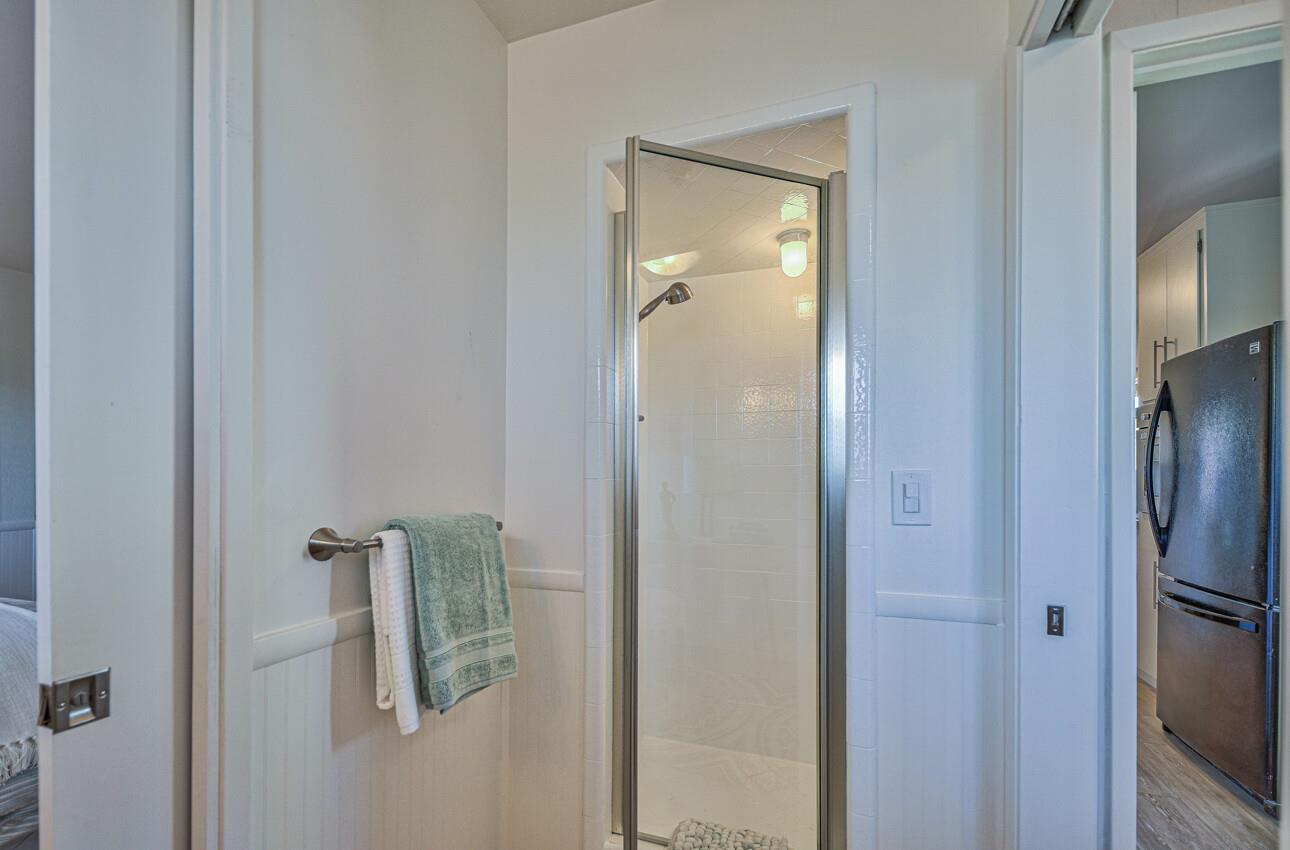 Detail Gallery Image 25 of 41 For 181 Del Monte Blvd, Pacific Grove,  CA 93950 - 3 Beds | 2 Baths