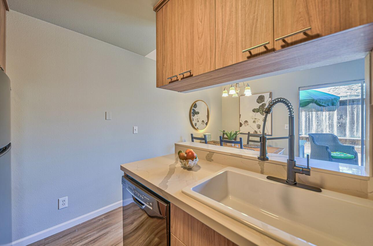 Detail Gallery Image 11 of 30 For 189 San Pablo Ct #2,  Marina,  CA 93933 - 3 Beds | 1/1 Baths