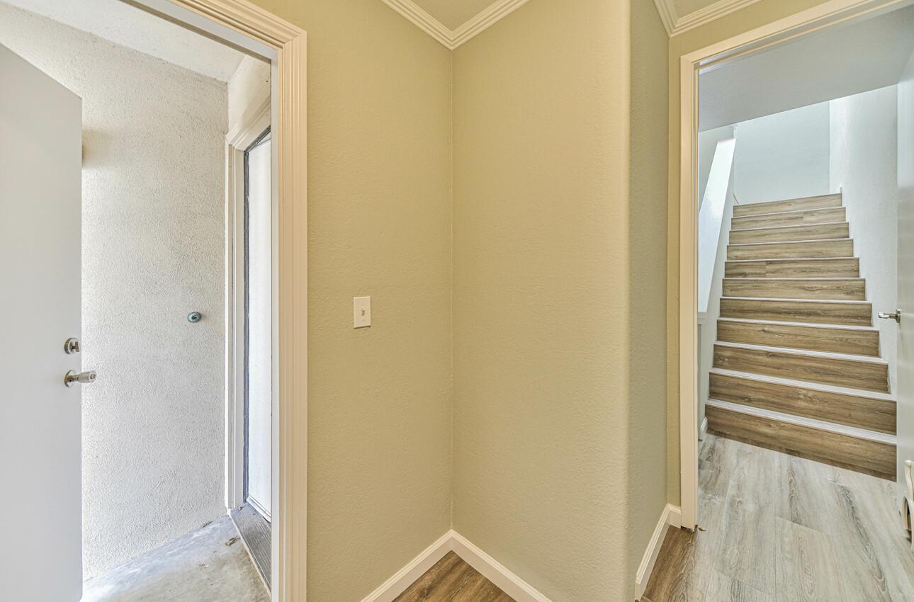 Detail Gallery Image 16 of 30 For 189 San Pablo Ct #2,  Marina,  CA 93933 - 3 Beds | 1/1 Baths